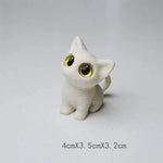 figurines chats miniature résine noir blanc yeux jaunes brillants cartoon mignon décoration erotiquecollector