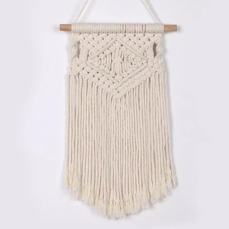 tapisserie macramé boho chic beige motifs géométriques franges moderne suspension maison