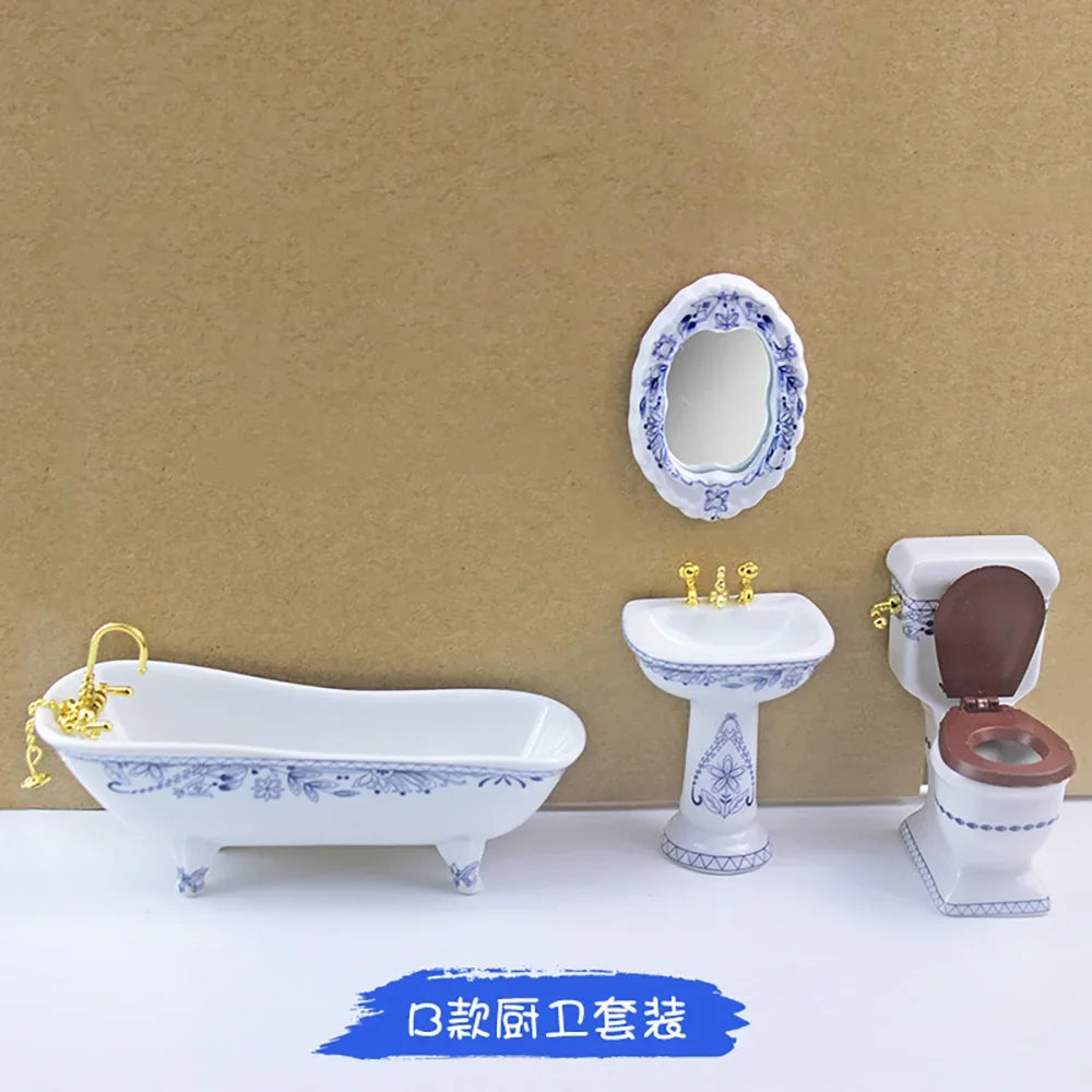 ensemble salle bain miniature baignoire lavabo miroir toilette décor floral vintage doré blanc