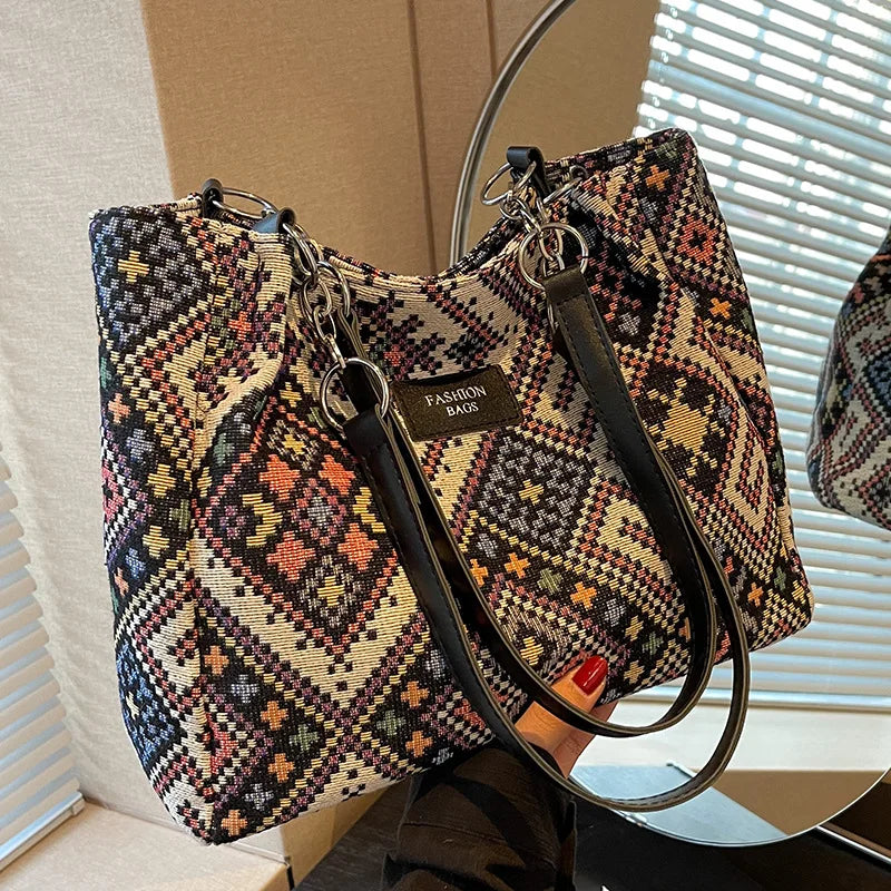 sac main multicolore motif géométrique contemporain réutilisable respectueux environnement pliable multifonction toile poly