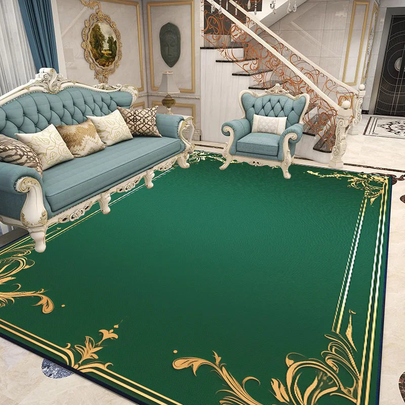 Un salon élégant et luxueux dans un style baroque, avec un canapé et des fauteuils en velours bleu clair, entourés de décorations dorées sur un tapis vert orné de motifs floraux.