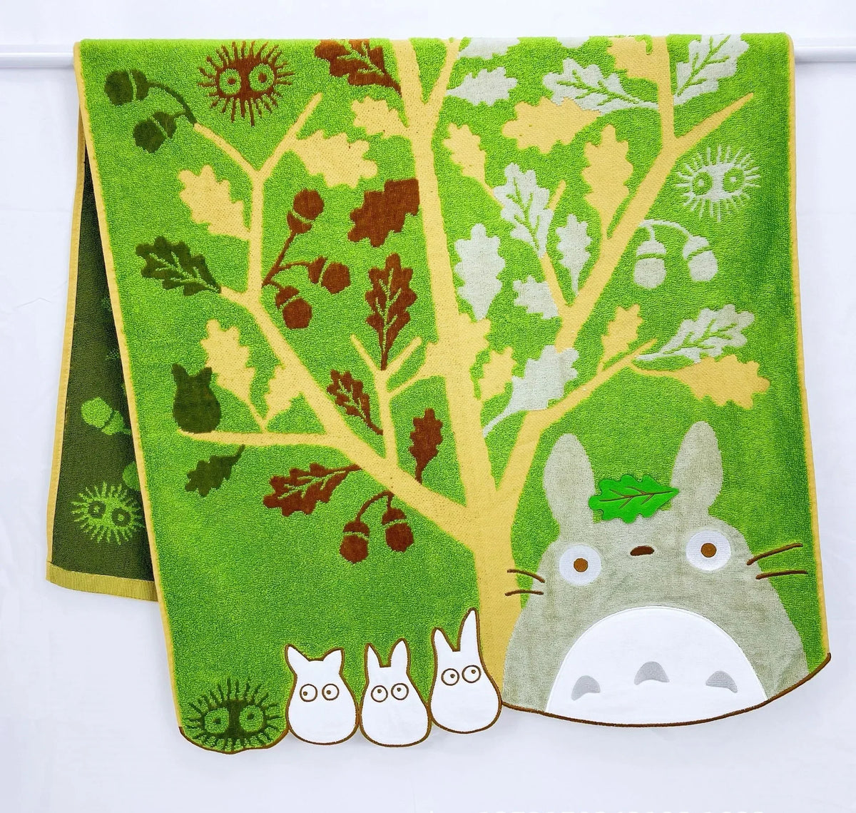 serviette bain plage coton totoro fleurs motifs enfantins vert rouge gris roseclair