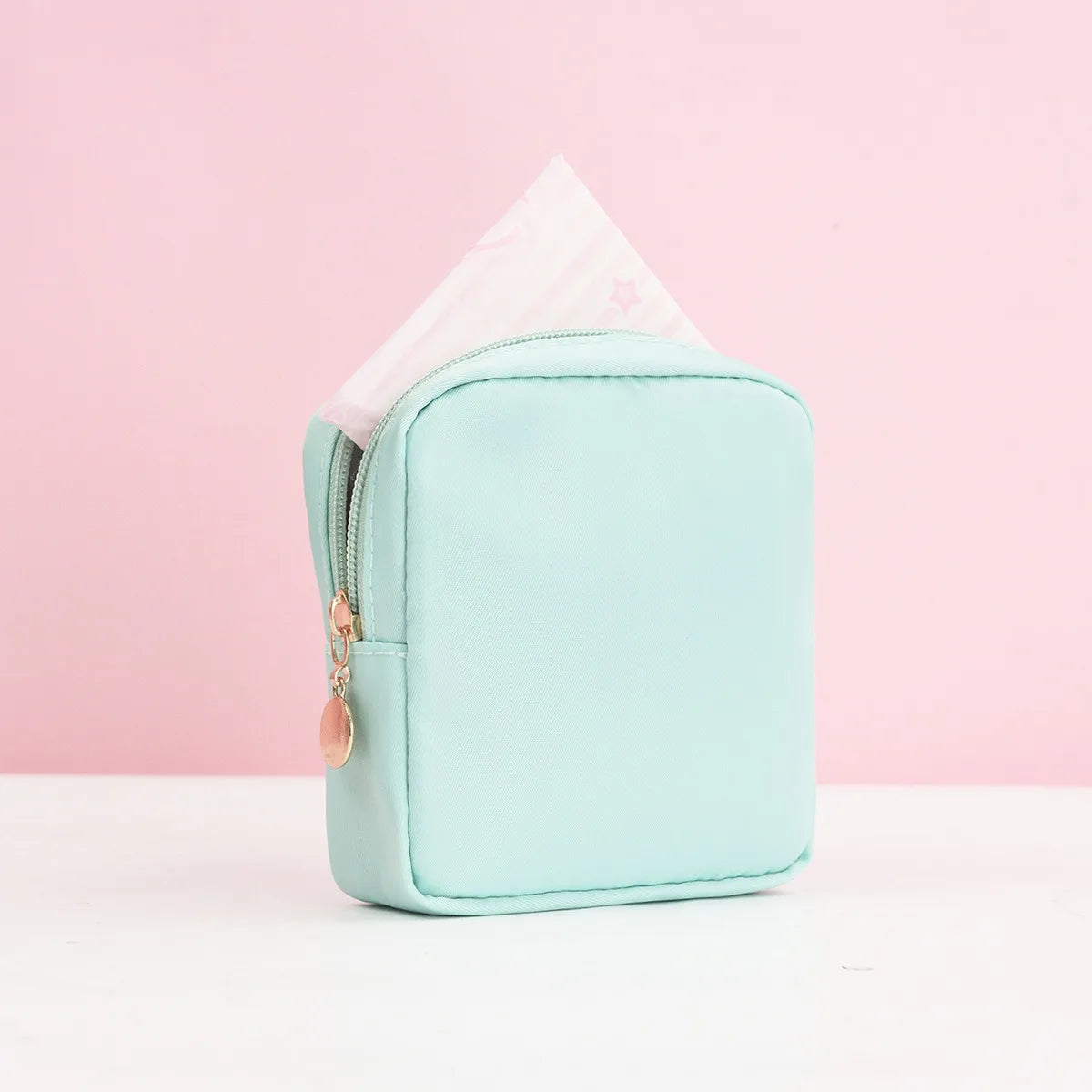 sac main moderne minimaliste vert pastel noir rose blanc beige violet fermeture glissière polyestère