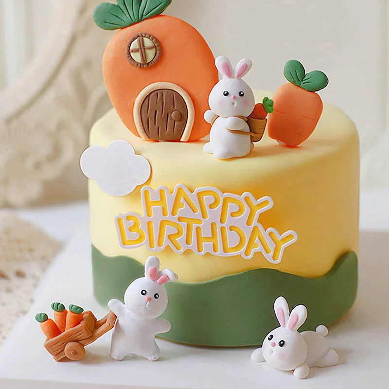 décoration gâteau forme lapin carotte anniversaire enfant festif orange vert blanc