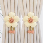 rubans rideaux fleurs relief rose clair jaune beige pompons clips métalliques