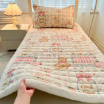 couverture patchwork douce ours coeurs rose beige blanc vintage enfantine tapis sieste pliable
