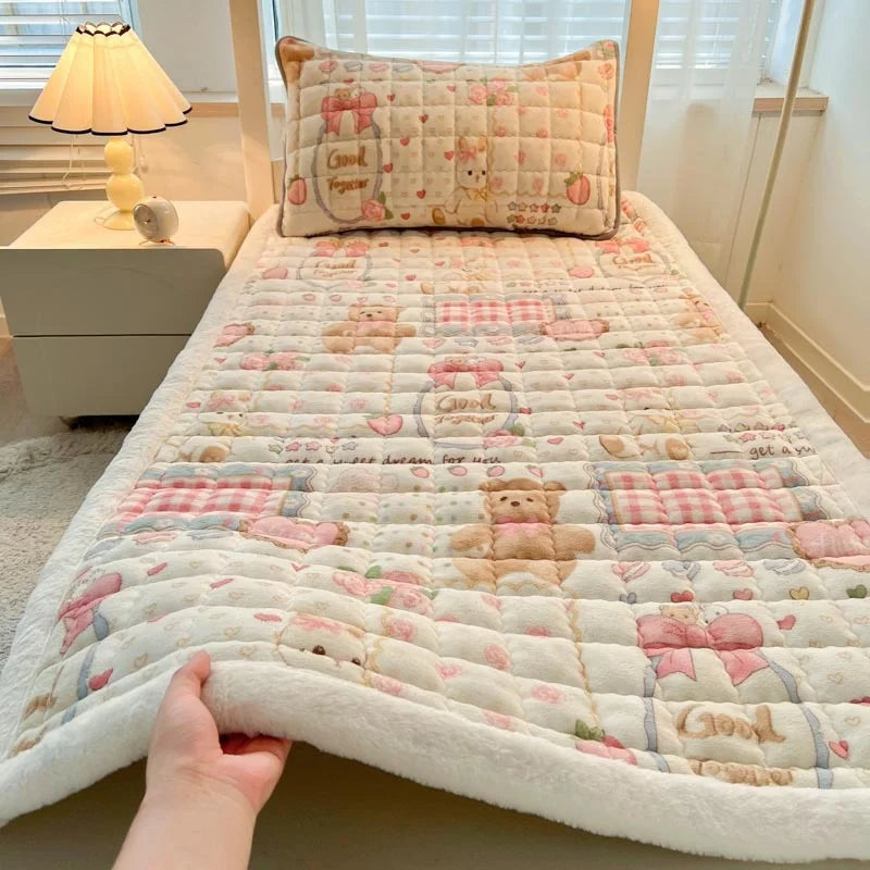 couverture patchwork douce ours coeurs rose beige blanc vintage enfantine tapis sieste pliable