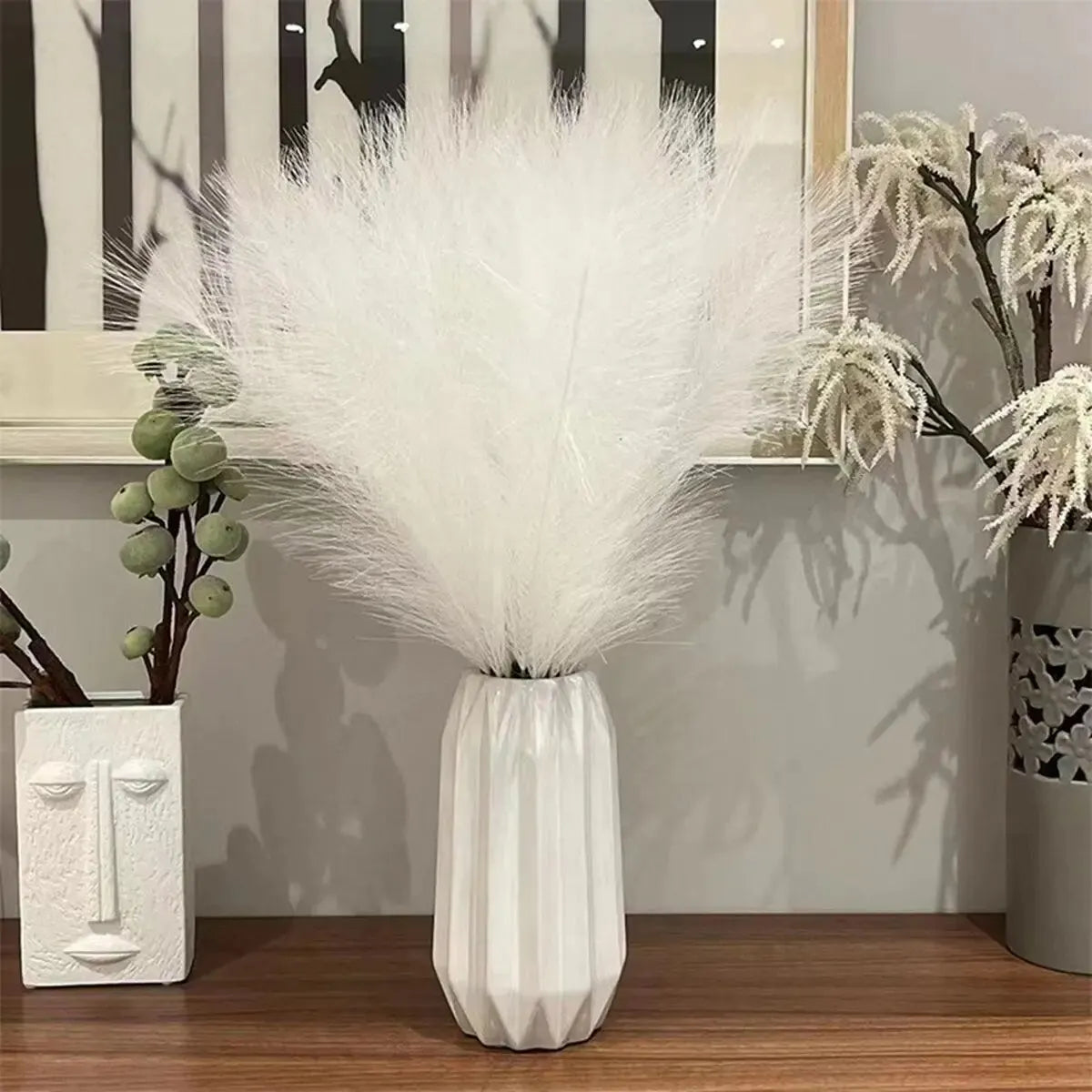 plumes séchées naturelles modernes beige rouge violet blanc rose vase exposantextérieur