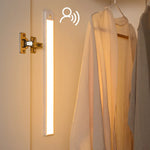 lampe chevet blanc moderne batterie sèche autonome flux lumineux moins soixante