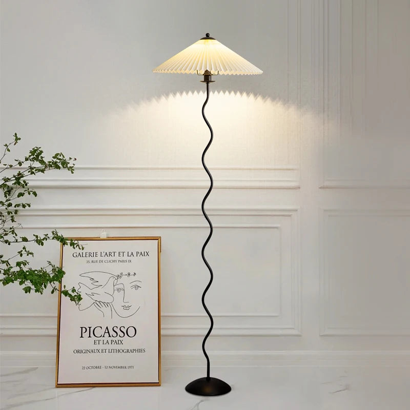 grand lampadaire moderne tissu plissé salon chambre lumière douce intérieur