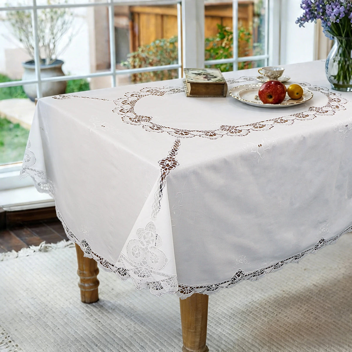 nappe table dentelle broderie motifs floraux rustique vintage mariage décoration table hiver printemps automne