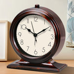 horloge vintage marron foncé cadran blanc aiguilles métalliques alarme quartz rechargeable brillant chambre salon