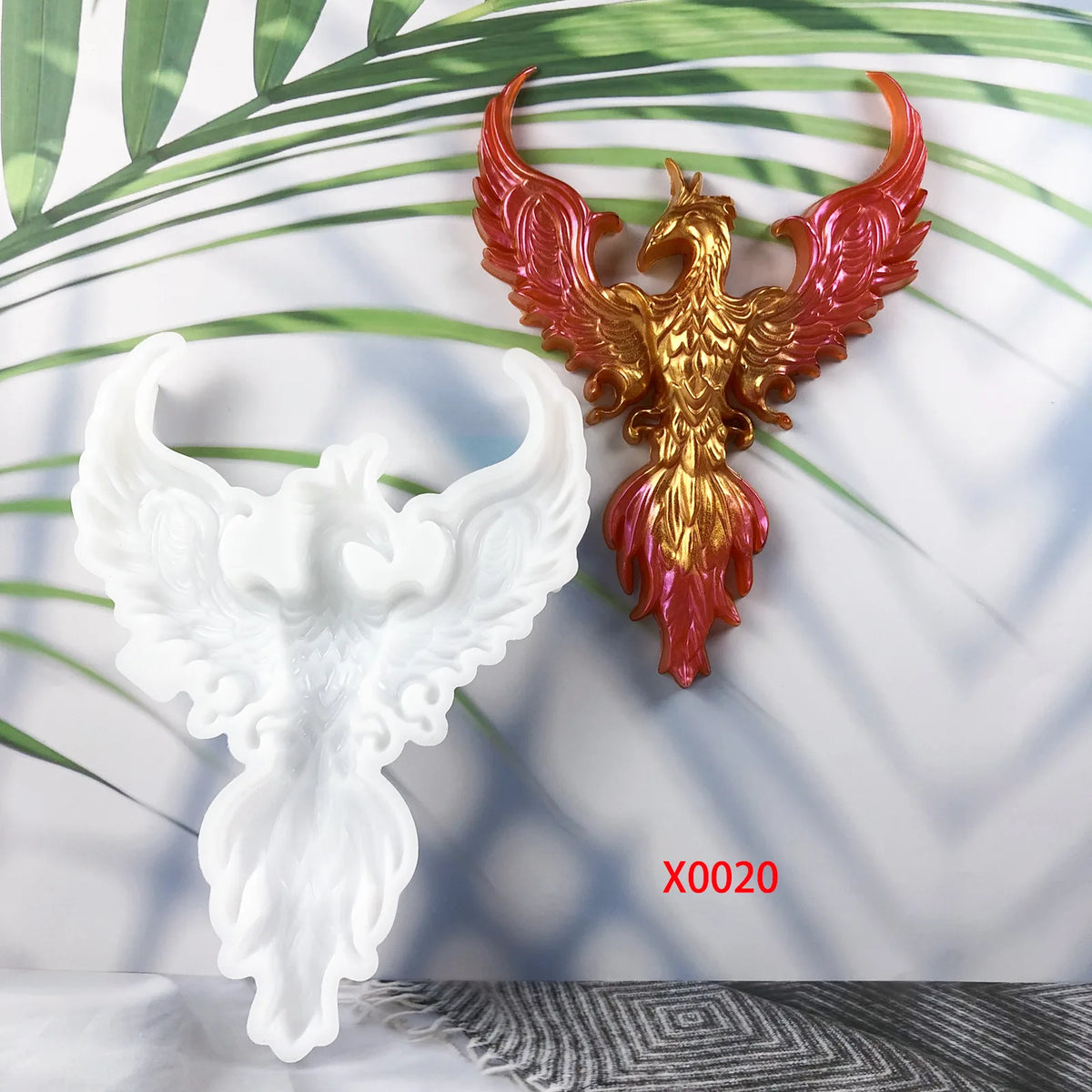 sculpture phoenix blanc or rouge relief brillant artisanal silicone