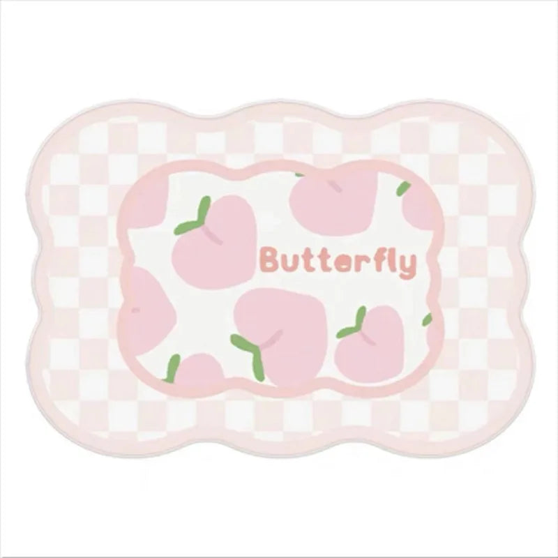 Un motif à damier rose et blanc avec de jolies silhouettes roses de papillons, avec le texte "Butterfly" inscrit au centre.