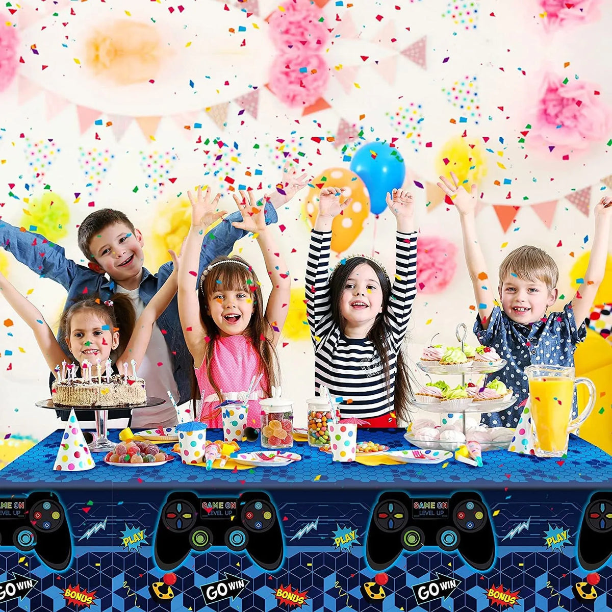 nappe fête jeu vidéo tablecloth motif gamepad anniversaire enfants graphique hexagonal bleu rouge