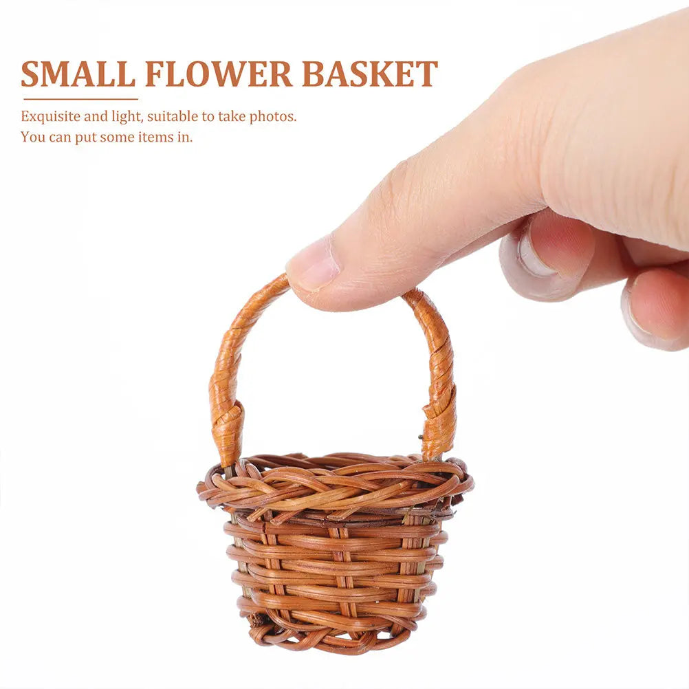 mini panier tissé rotin marron clair traditionnel anneau poignée décoration maison rustic pièces