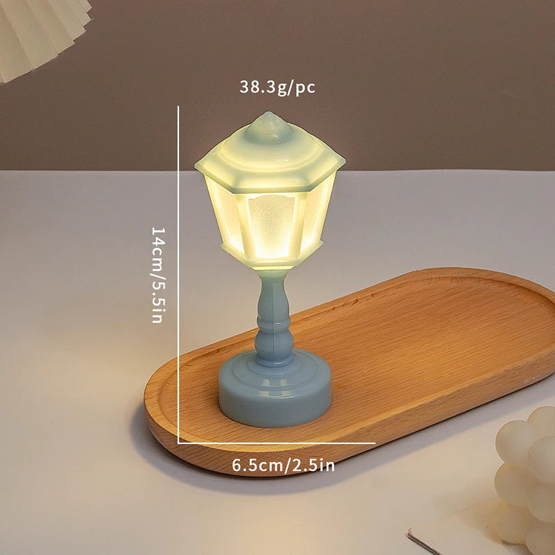 lampe table classique blanche rose plissée maison poupée accessoire miniature jouet enfant