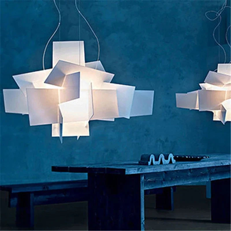 suspension lumineuse moderne deux sources géométrique blanc rouge bleu chambre salon
