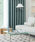 rideau occultant bleu vert motif fleurs blanches moderne salon chambre fenêtre maison