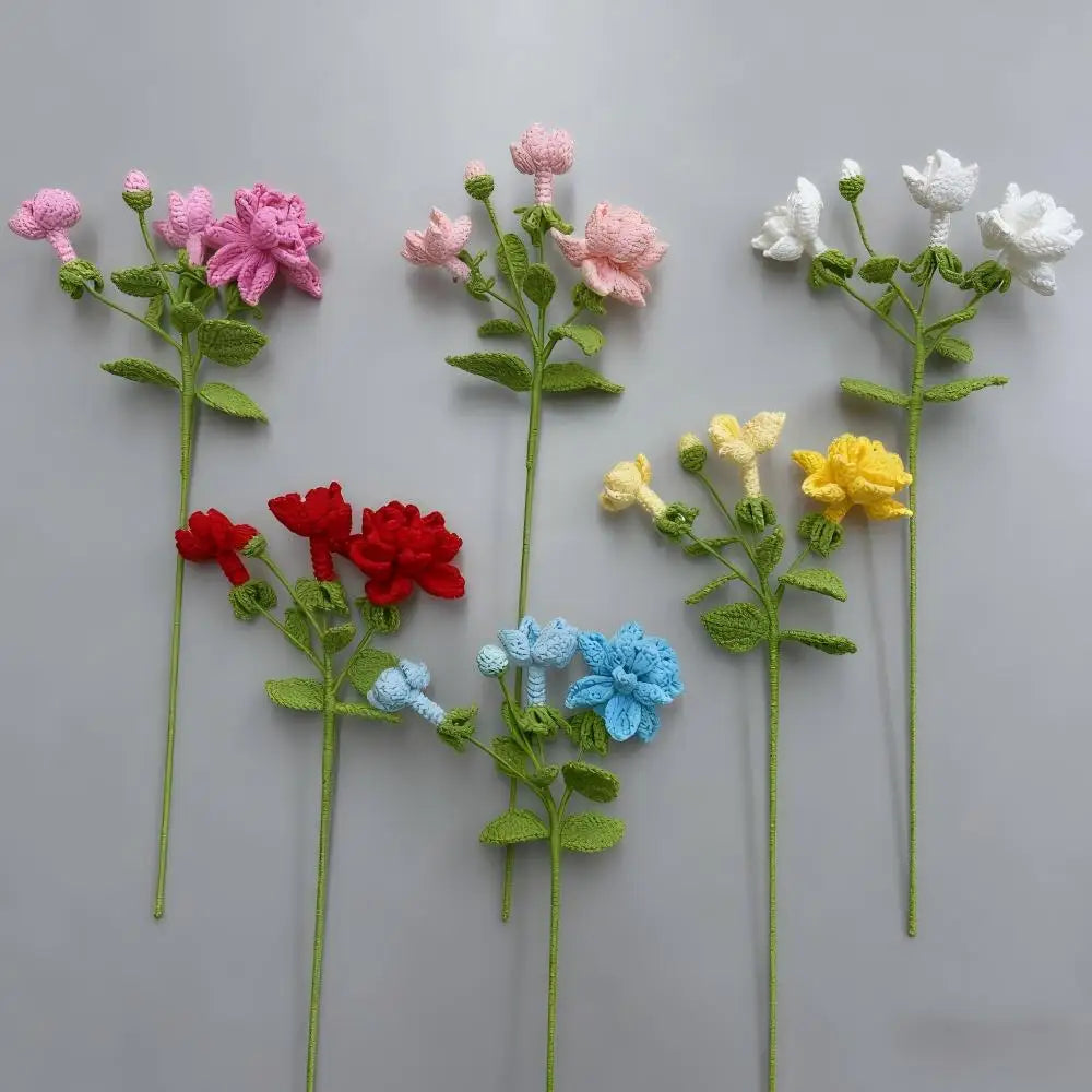 fleurs tricotées main rose rouge blanc bleu artisanat crochet decoration mariage fete valentin traditionnelle