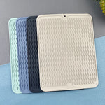 tapis cuisine silicone vert bleu gris moderne rayures ondulées assiette cônes baies 30x40cm
