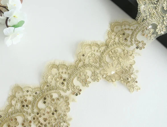 tissu dentelle fleur paillettes blanc rose beige vert mariage translucent brodé polyester 11.5cm