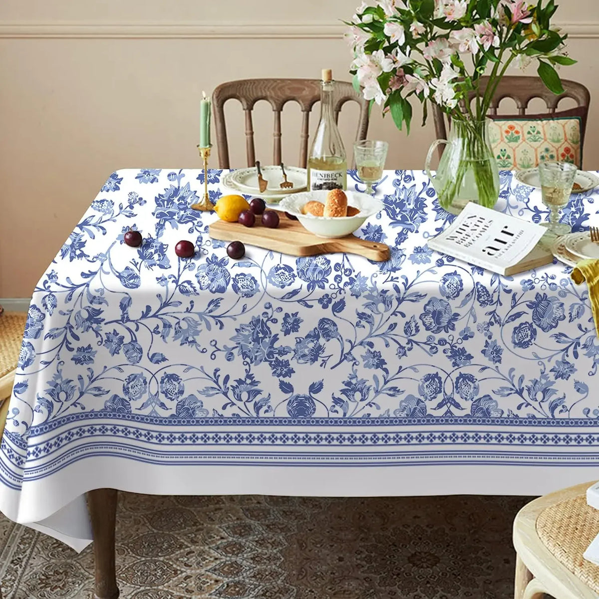 nappe fleurs bleues classique réutilisable polyester rectangle blanc table manger decoration hiver fêtes