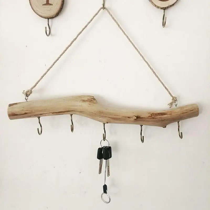 Branche suspendue dans une décoration d'intérieur style rustique