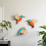 décoration murale oiseaux bois orange bleu noir motifs floraux artisanal