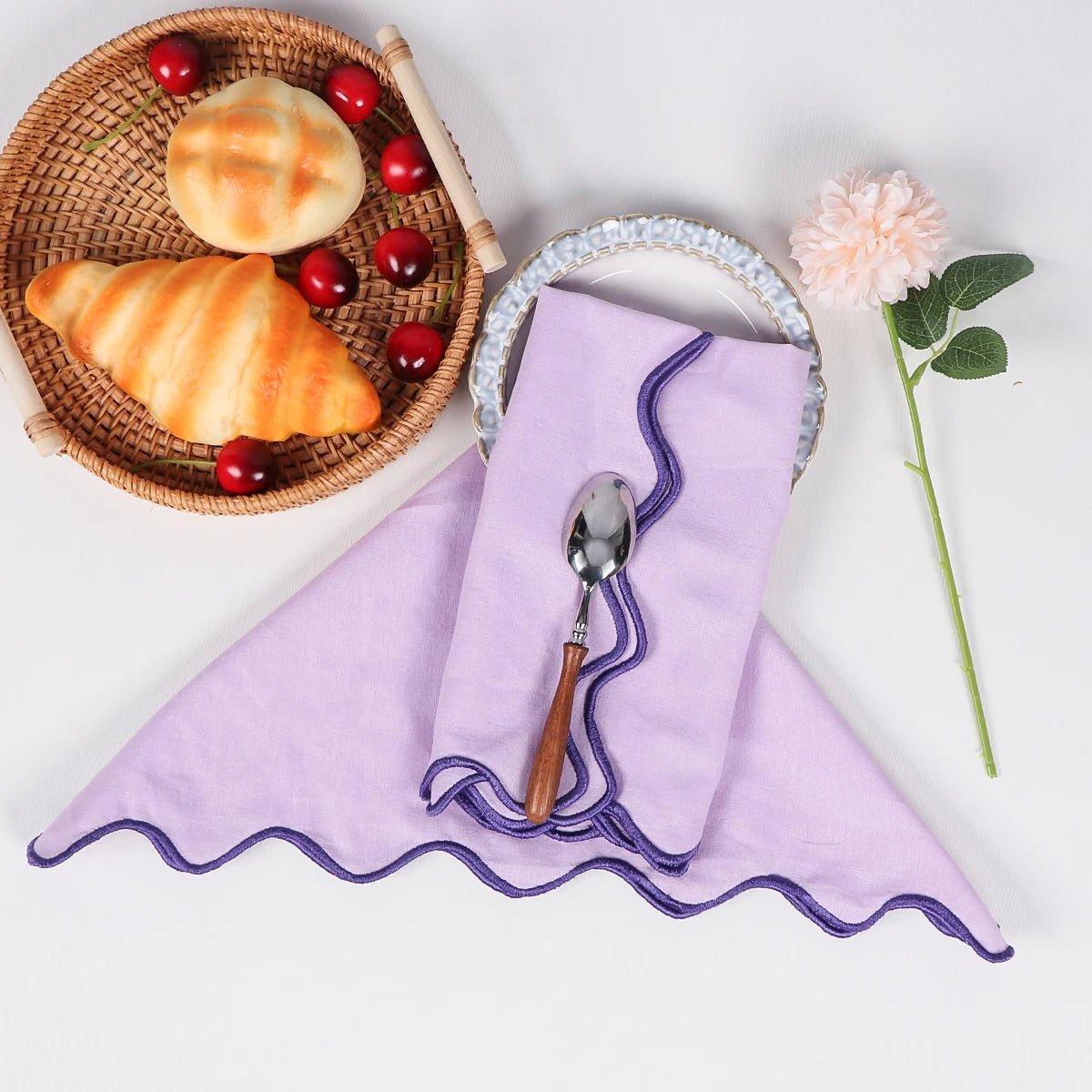 serviette violet bordures ondulées moderne 18x18 pouces table mariage festive lavable coton lin