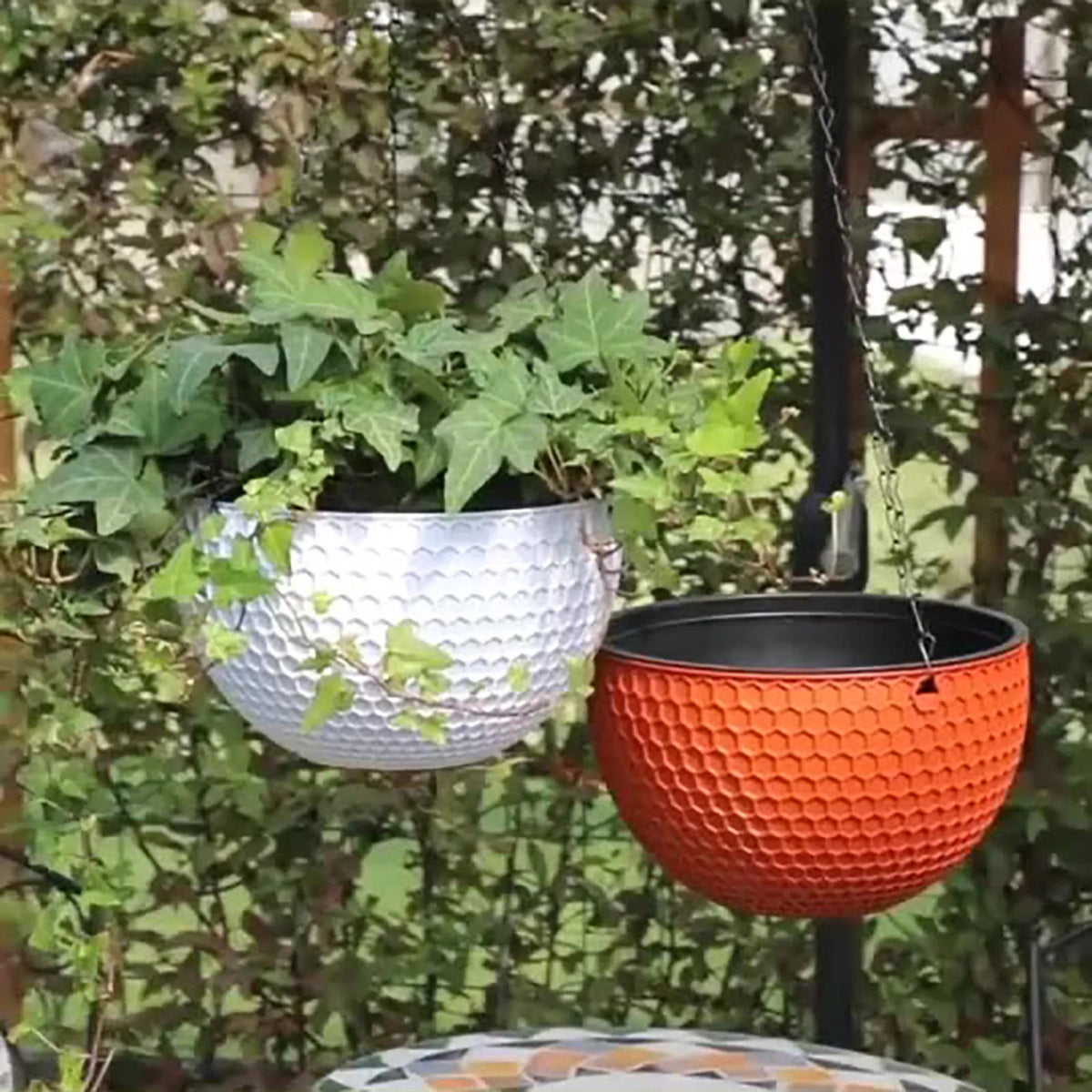 Pot suspendu moderne texture nid d'abeille blanc orange noir