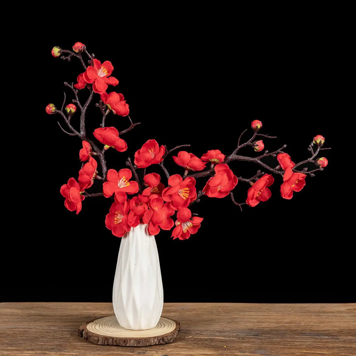 bouquet artificiel fleurs jaune rouge rose blanc branches noires vase blanc décoration intérieureextérieur