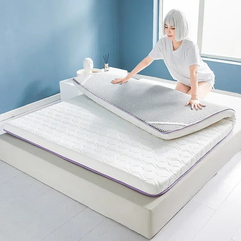 matelas mousse mémoire forme hexagonal moderne blanc violet 150x190cm 8cm