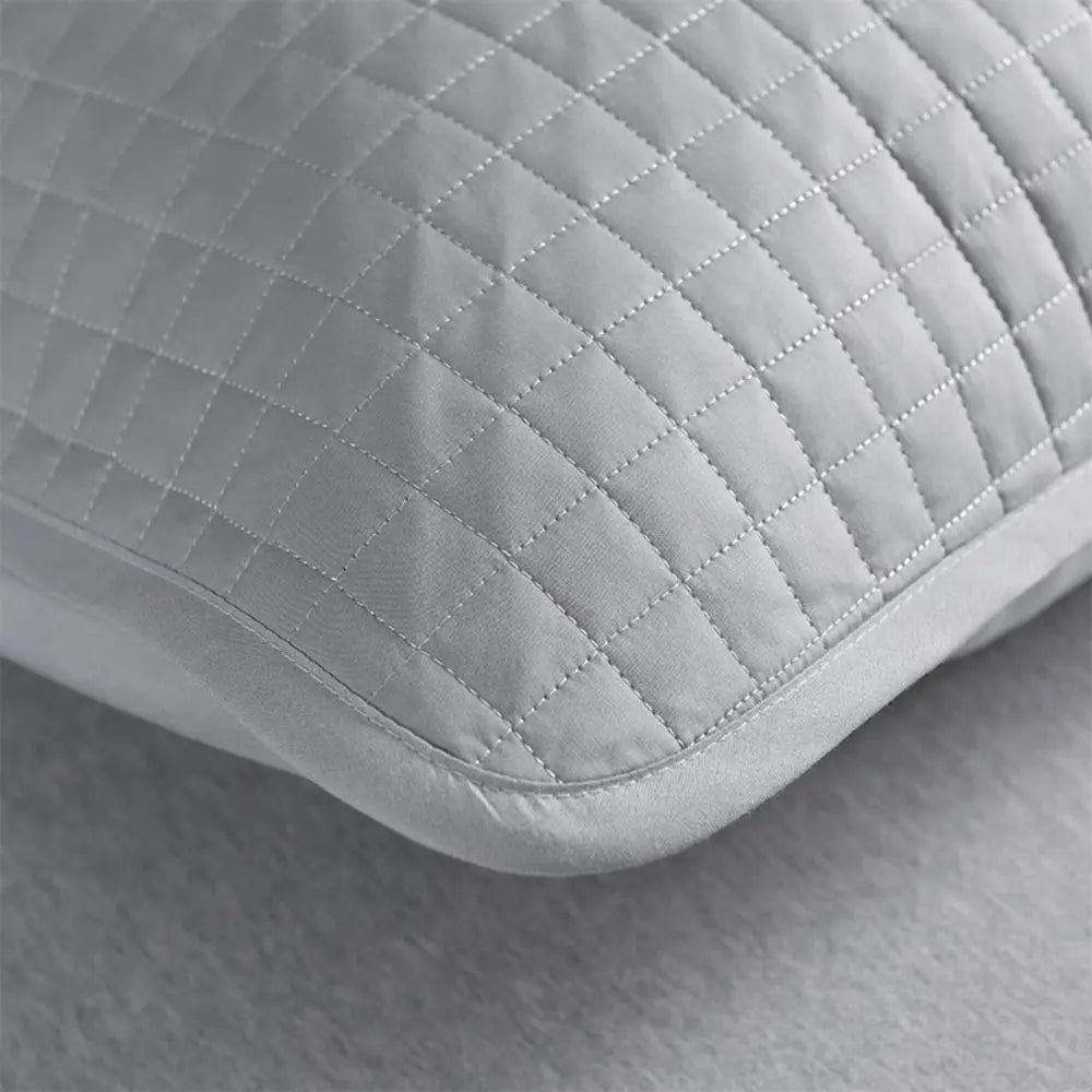 housse coussin imperméable anti acariens polyester coton motif géométrique gris clair contemporain fixations dimensions