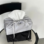 sac mouchoirs moderne élégant satiné bleu gris noir vert olive blanc ruban fixation