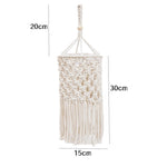 lampe suspendue boho macramé blanc cassé motifs géométriques boule bois franges decoration maison salon