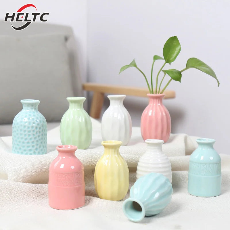 vase céramique moderne rose bleu clair vert pastel blanc jaune pastel ridé