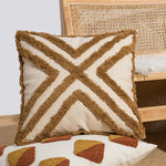 coussin décoratif nordique brodé motif géométrique beige moutarde orange brun boho chic
