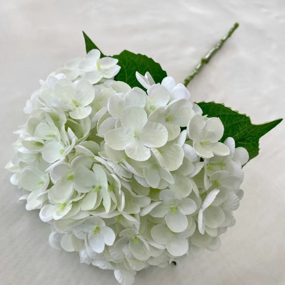 bouquet artificiel hortensia blanc rose violet bleu décoration intérieure moderne anniversaire mariage