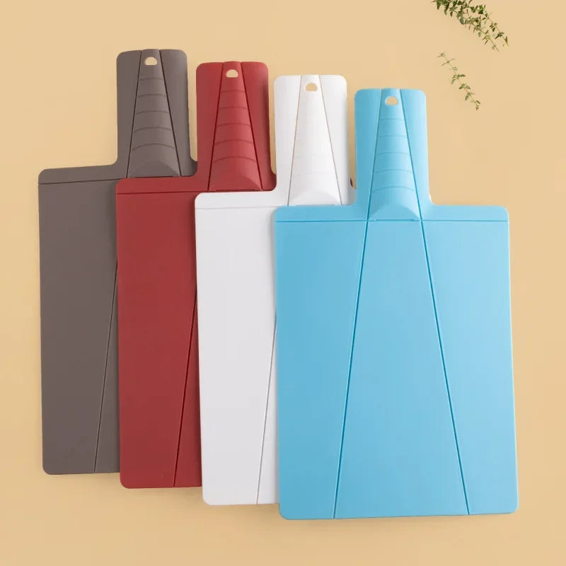 planches découper pliables plastique respectueuses environnement bleu gris rouge blanc texture grained moderne poignée