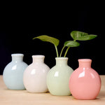 vases table bleu clair blanc vert pastel rose poterie minimaliste