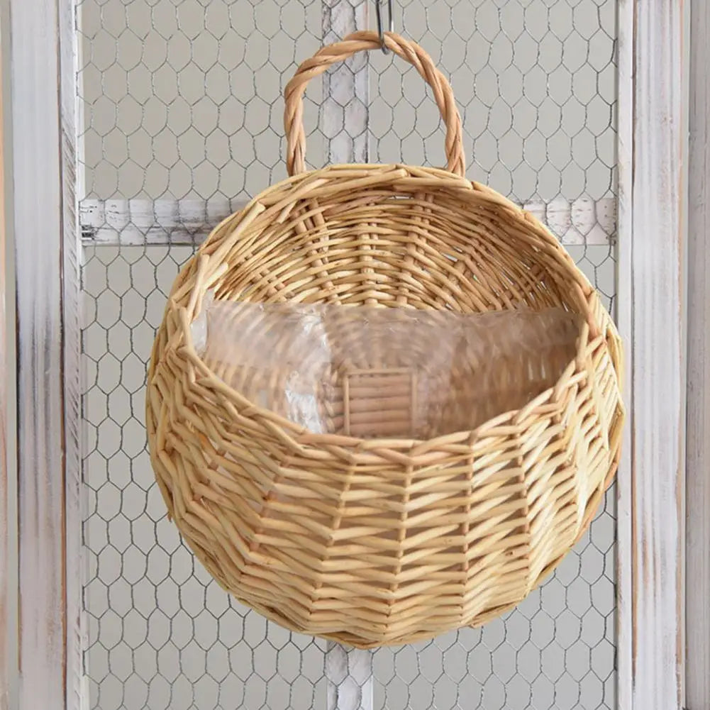 panier suspendu tressé rotin marron clair brun foncé gris rustique naturel crochets