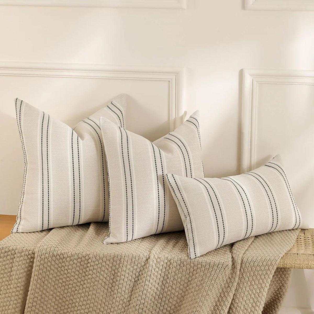 housses coussin rayées polyester non toxique respectueux environnement rustique beige clair fixations