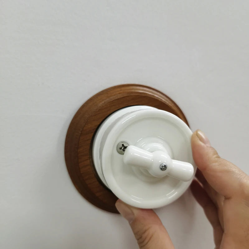 prise murale moderne 10a blanc noir vis fixation certification ccc