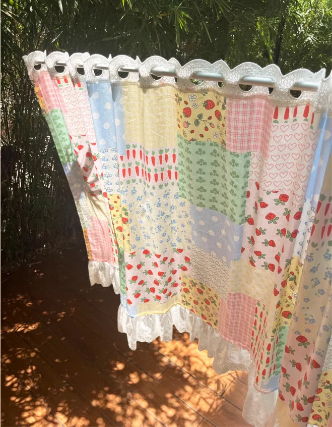 rideau fenêtre patchwork floral rose jaune vert bleu semi transparent rustique vintage tringle rideaux