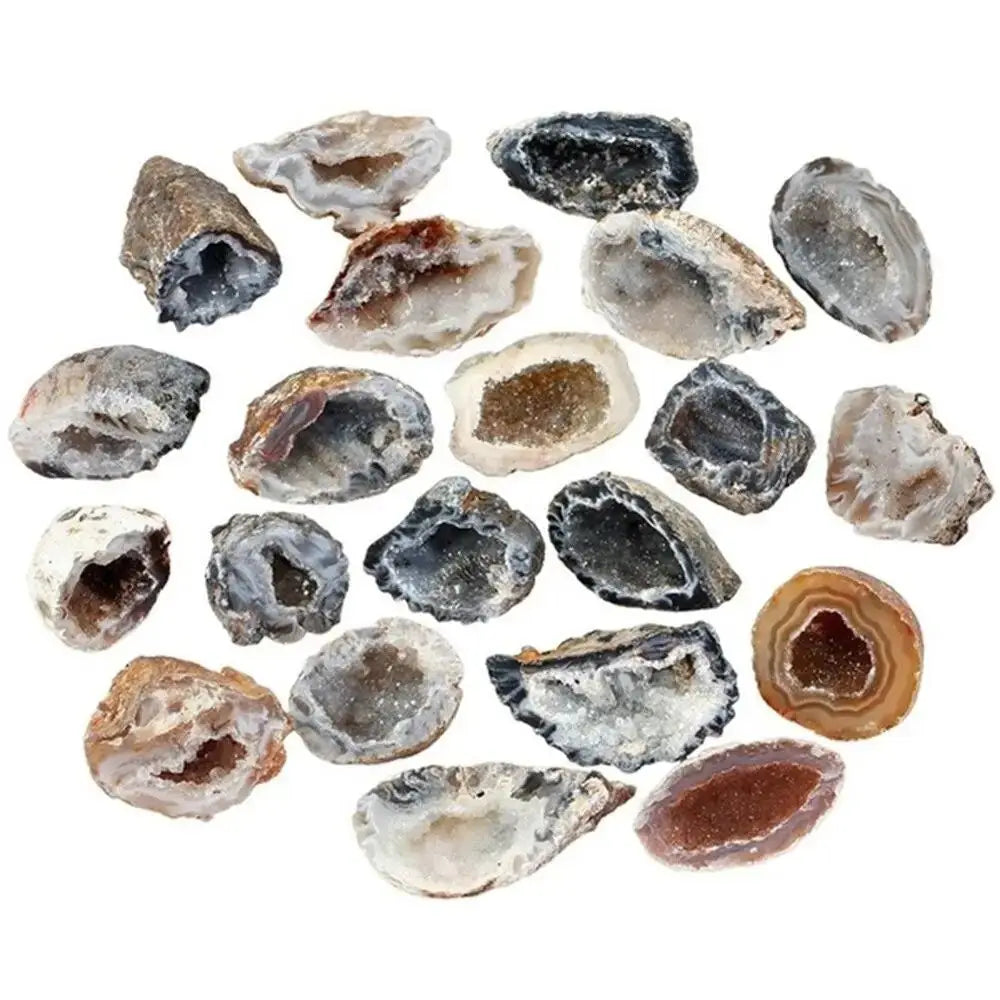 ornements pierre brute naturelle marbrée beige gris noir décoration intérieure moderne sculptée geode agate