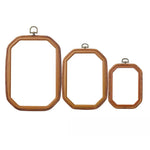 Cadre broderie bois marron texture naturelle classique boucle métallique hexagonal octogonal rectangle square