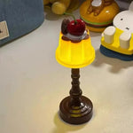 lampe table jaune marron gâteau cerise vintage LED abs chambre enfant deco chambre