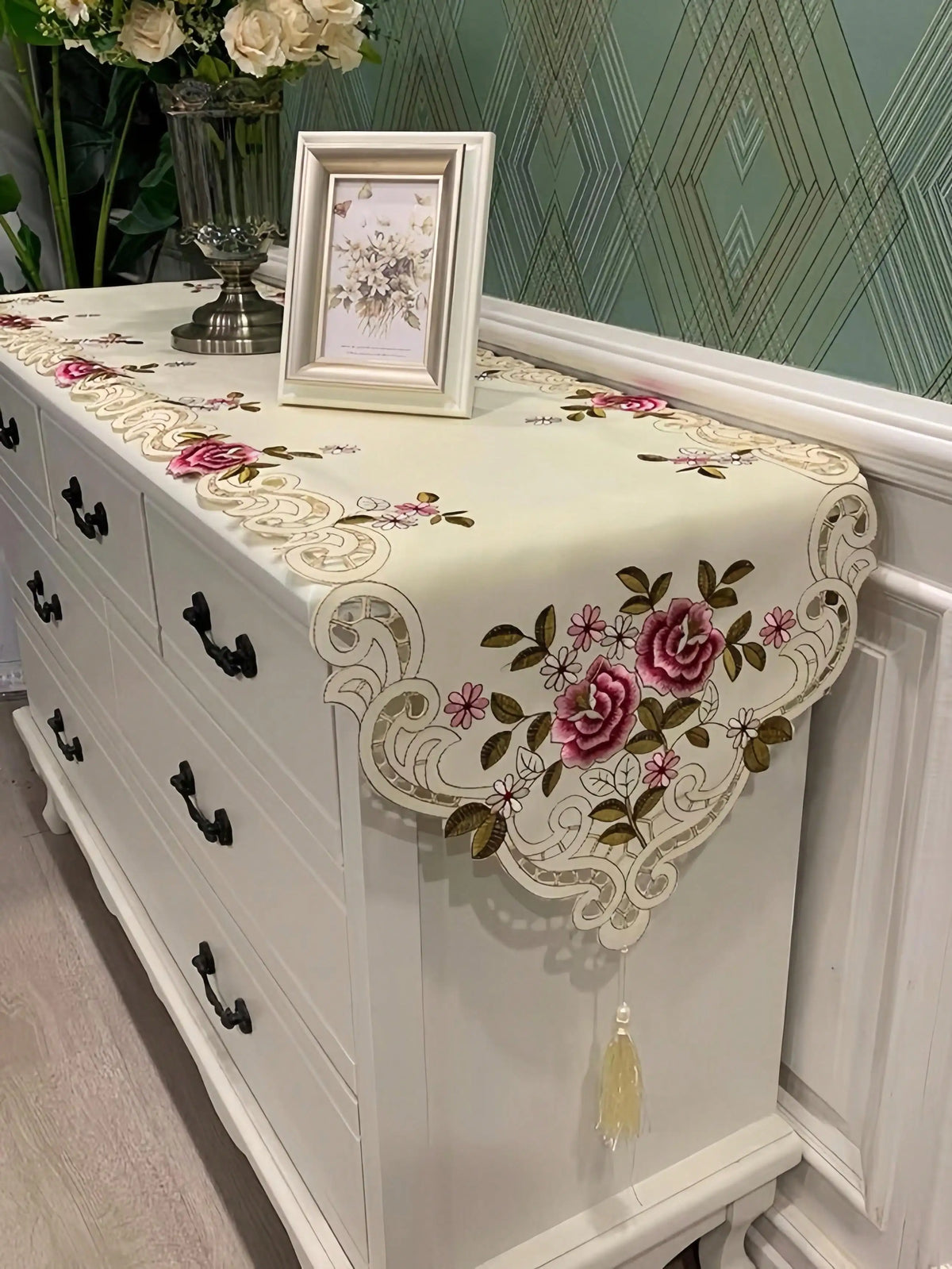 nappe décorative brodée fleurs motif floral vintage polyeste mariage festivité maison
