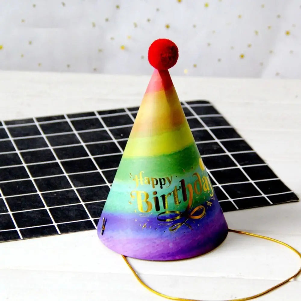 chapeaux fête anniversaire enfant garçon fille imprimé happy birthday motifs floraux dorés multicolores classiques
